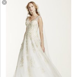 NWT gorgeous wedding gown dress Jewel retail $1150
